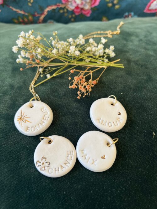 collier.message.3